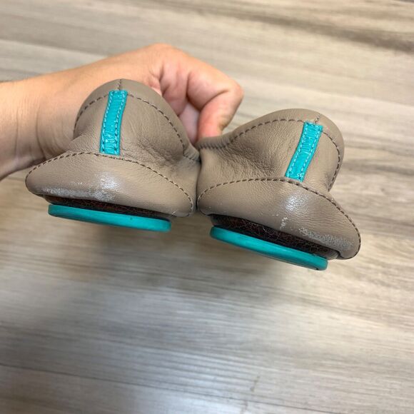 Tieks By Gavrieli Women Size 9 Comfortable Ballet Flats Taupe Leather Shoes - Picture 4 of 10